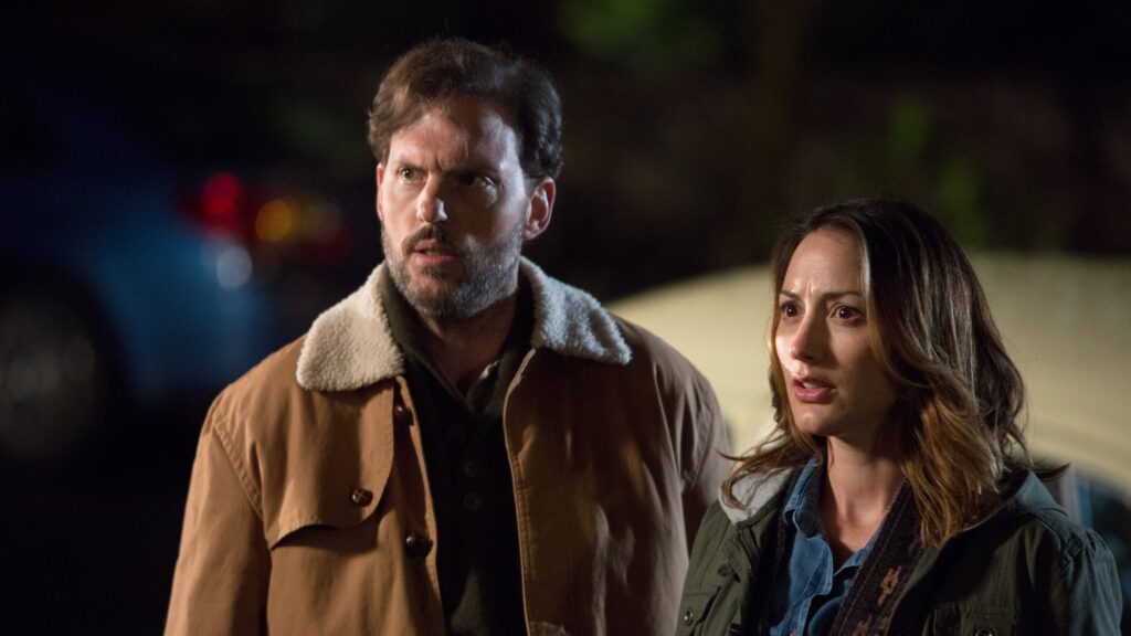Monroe (Blutbad (a wolf-like Wesen) and Rosalee (Fushsbau (A fox-like wesen) - Grimm