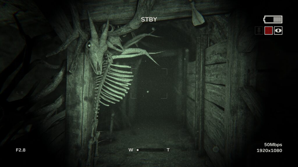 Gameplay view, mine tunnels - Outlast 2