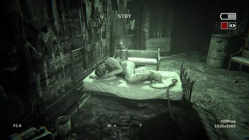 Gameplay view, finding chained people - Outlast 2