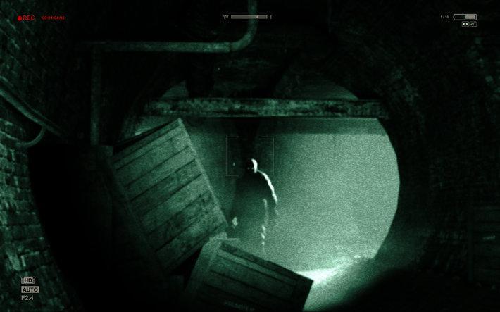 The big guy know as Chris Walker, hunting for you in the sewers - Outlast