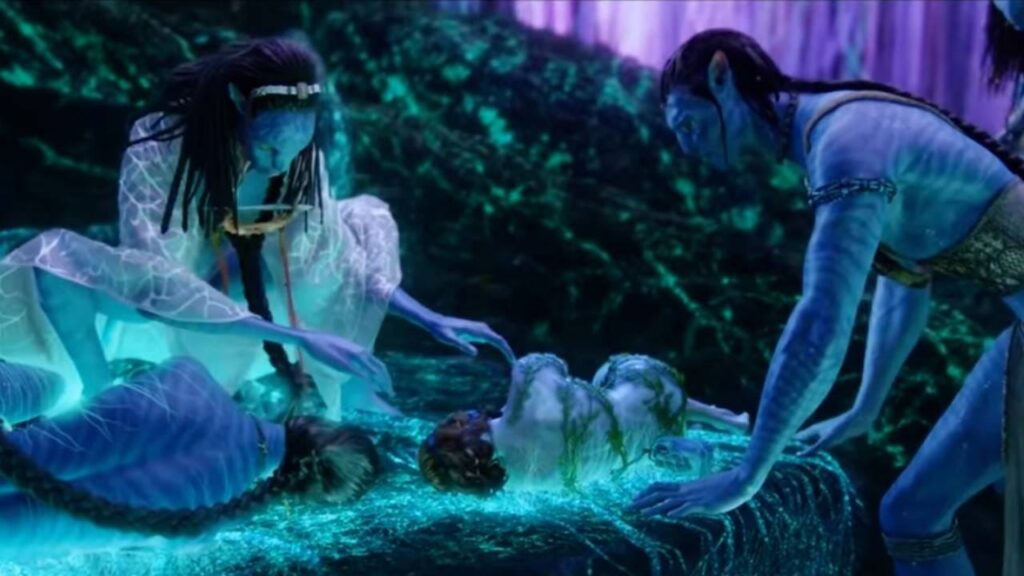 Jake seeks help of Mo'at to save Grace - AVATAR