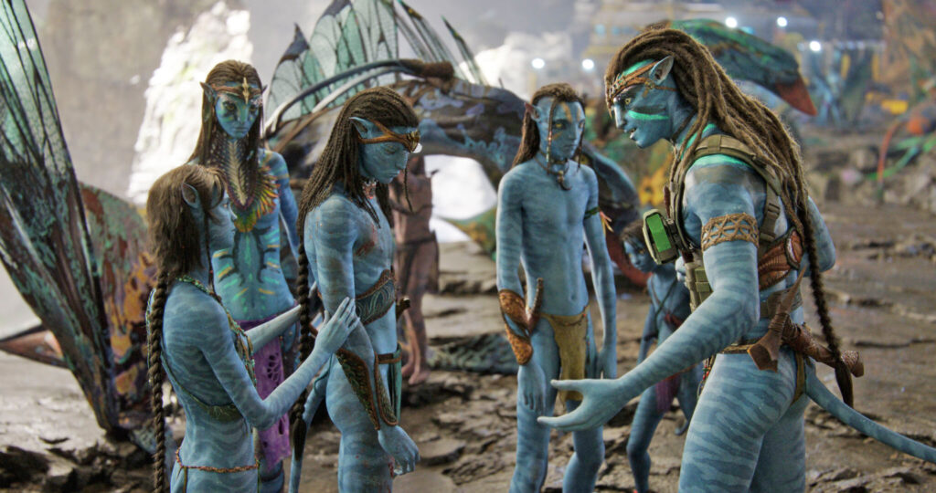 Jake Sully scolding his 2 sons
Left to right
Kiri, Neytiri, Neteyam, Lo'ak and Jake - Avatar: The Way of Water