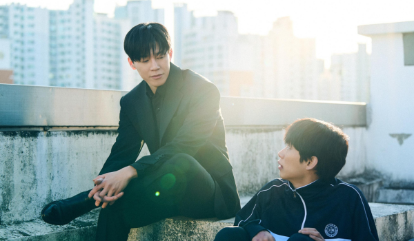 Na Hwa-jin helping a troubled student - Teach You A Lesson